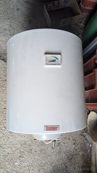 Bojler junior merloni 50 litrů a umyvadlo