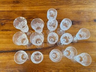 Retro broušené skleničky na víno