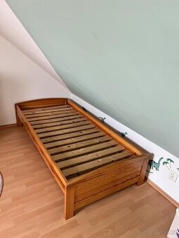 Dřevěná postel 90x200cm