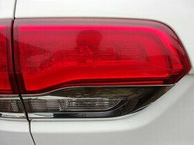 světlo zadní levé vntřní Jeep Grand Cherokee WK2 2014- EU