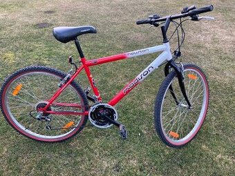 Prodám nové trekové kolo, rám 17", kola 18"