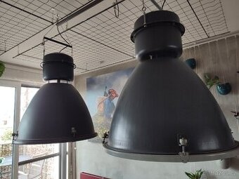 Krásná industriální lampa, 230V, klas. žárovka e27