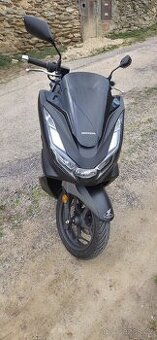Honda pcx 125 1700 km