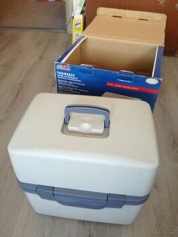 Autochladnička 18l, 12V