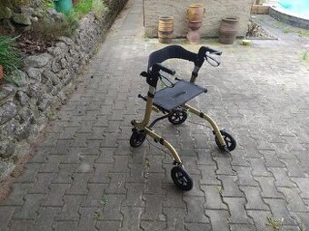 Prodám odlehčené chodítko