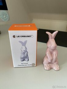 Le Creuset Pie Bunny - 1