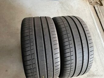 prodám letní pneumatiky 255/35/18 Vredestein dva kusy