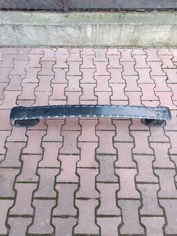 Výstuha zadního nárazníku Ford Focus3