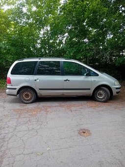 Volkswagen sharan 1.9 tdi na náhradní dily