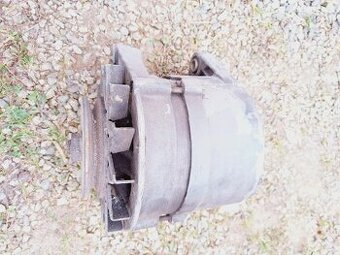 Alternátor Trabant 12V
