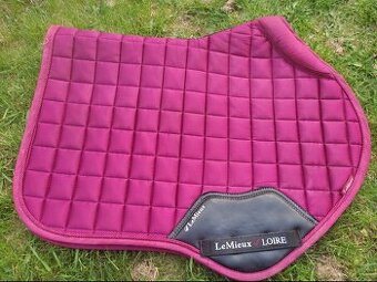 Vínová skoková dečka Lemieux Loire Satin Memory Pad