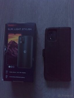 Motorola Moto E13 8GB/128GB černá - 1