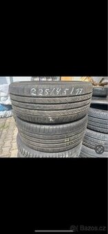 Pneu 225/45/17