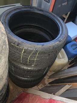 Zimní pneu 265/35/19 Continetal