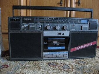 Radiomagnetofony Tesla,Toshiba,Telefunken a Universum