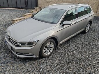 Volkswagen Passat B8 2.0 TDI 110kw Rok 2015 Navi,Senzory,Led