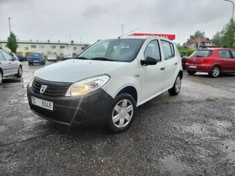 Dacia Sandero 1.4i, rok 2011,najeto 100tis km, nová STK