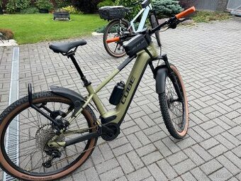 CUBE REACTION HYBRID RACE 750 rok 2023