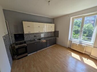 Prodej bytu 2+1 +B, ulice Třída Budovatelů 2321/96 v Mostě