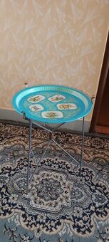 Retro skládací ocelový stojan s táckem – 60./70. léta