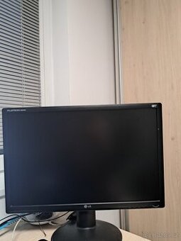 LG monitor - 1