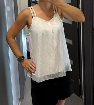 Bílé tílko