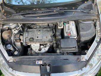 Prodám Peugeot 307, 1.6i, rok 2004, bez STK