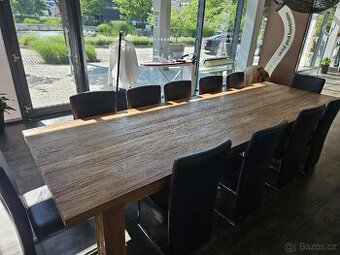 Velký masivní Teakový stůl s příběhem 375 x 118 až 14 lidí