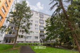 3+1 na Barrandově: světlý byt připravený na vaši rekonstrukc