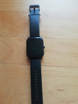 Chytré hodinky Prixton Smartwatch SWB29