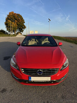 Volvo V60 D5 2.4 AWD 4x4 158kW Summum SOUKROMĚ - bílá kůže