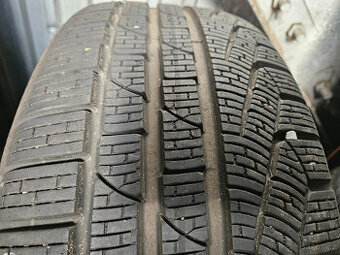 225/45R18 95V XL RFT Winter 240  Serie II  PIRELLI