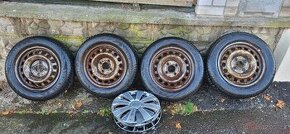 4X plechové disky 4x114,3 15+pneu zimní 185/65 R15