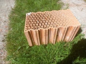 Prodám cihly Porotherm 44