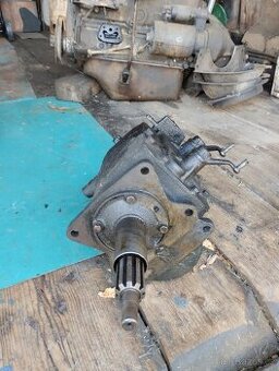 Žuk - motor a převodovka