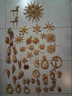 Slaměné vánoční ozdoby - cca 50 ks