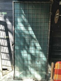 Dvoukřídlá brána/branka