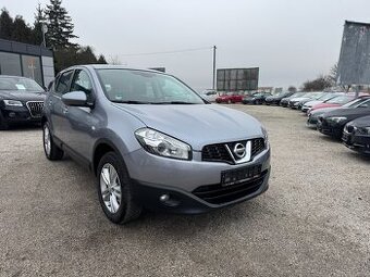Nissan Qashqai 2.0 i 104kw 102000km 1.Majitel