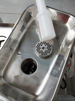 Mlýnek na maso 12" Řeznický vlček, Řezačka masa 12"