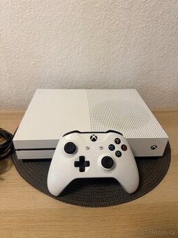 XBOX ONE S 1TB TOP STAV
