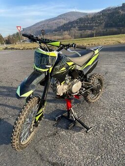 Pitbike Stomp Z3-140
