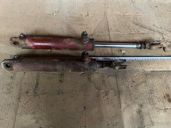 Dvojčinný hydraulický válec, pístnice