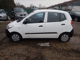 HYUNDAI i10 1.1i, SERVO