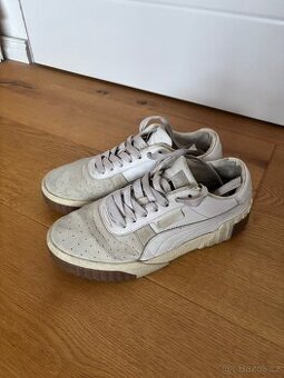 Bílé tenisky puma