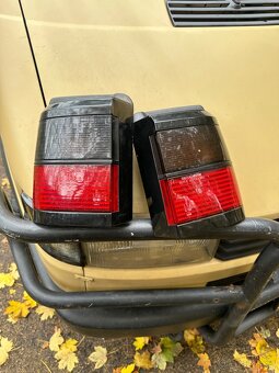 Prodám zadní světla VW Passat B3 GT kombi