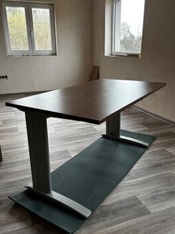 5x kancelářský stůl 140x80, tmavý ořech