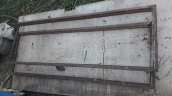 Kovová futra - zárubeň 60cm