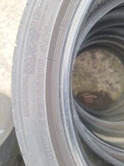 225/45/19 92W letní pneu