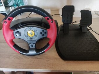 Volant s pedály pro PC