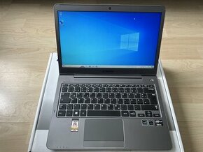 Samsung Ultra, Core i3 4x1.8GHz, Intel HD, 8GB ram, 100GB